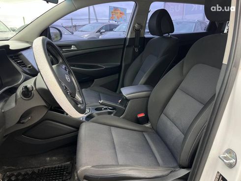 Hyundai Tucson 2016 белый - фото 36
