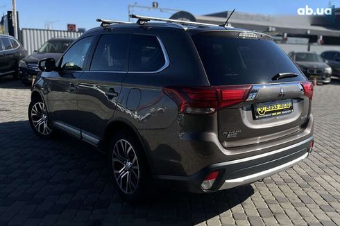 Mitsubishi Outlander 2015 - фото 5