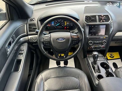 Ford Explorer 2018 - фото 16