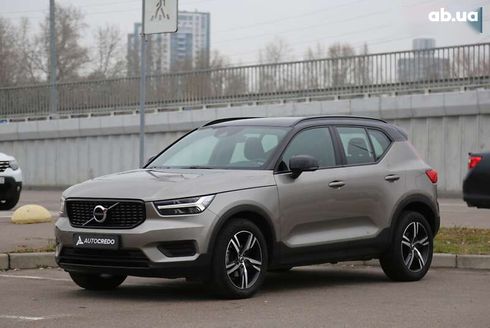 Volvo XC40 2021 - фото 3