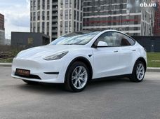 Продаж вживаних Tesla Model Y 2023 року - купити на Автобазарі