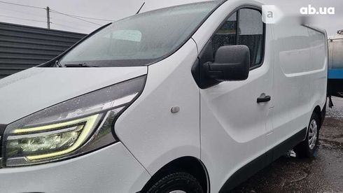 Renault Trafic 2020 - фото 15