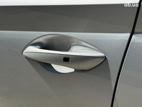 Hyundai i20 2020 серый - фото 20