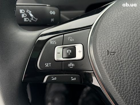 Volkswagen Tiguan 2019 черный - фото 33