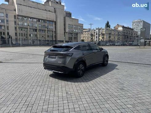 Nissan Ariya 2022 - фото 7