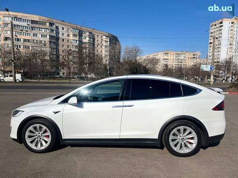 Tesla Model X 2019 - фото 10