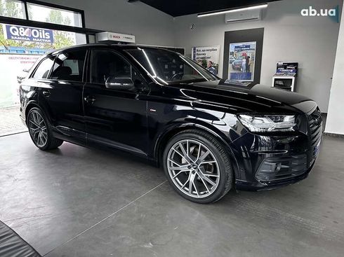 Audi Q7 2017 - фото 23
