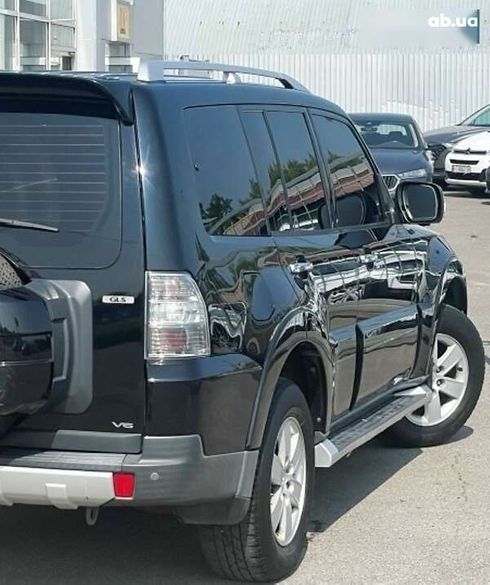 Mitsubishi Pajero Wagon 2008 - фото 22