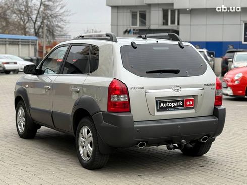 Hyundai Tucson 2008 серый - фото 5