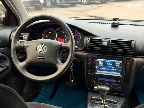 Volkswagen Passat 2001 серый - фото 24