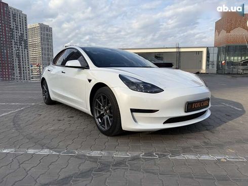 Tesla Model 3 2021 - фото 3