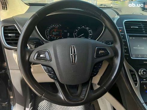 Lincoln MKX 2018 - фото 15
