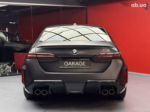 BMW M5 2025 - фото 17