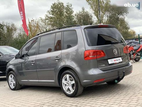 Volkswagen Touran 2011 - фото 17