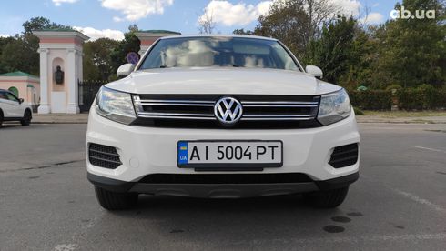 Volkswagen Tiguan 2013 белый - фото 9