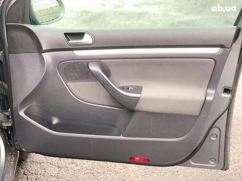 Volkswagen Golf 2005 серый - фото 60