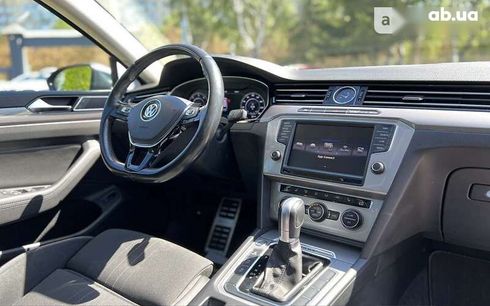 Volkswagen passat alltrack 2017 - фото 10