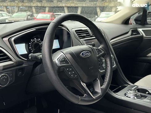 Ford Fusion 2020 - фото 19