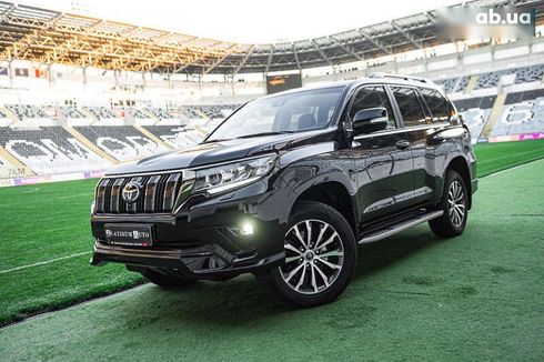 Toyota Land Cruiser Prado 2022 - фото 8