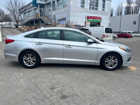 Hyundai Sonata 2016 серый - фото 4