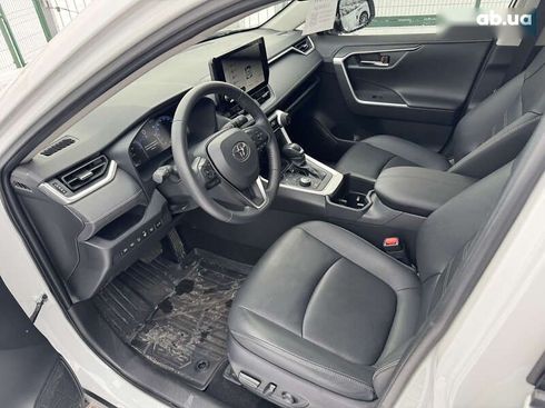 Toyota RAV4 2024 - фото 9
