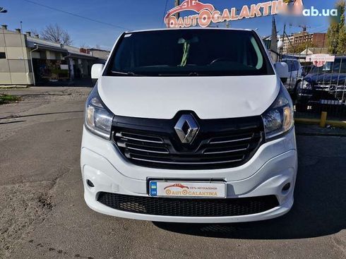 Renault Trafic 2015 - фото 2