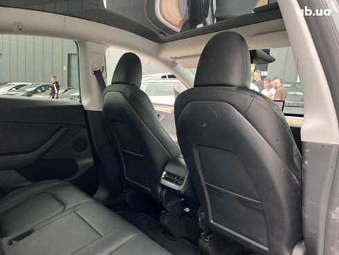 Tesla Model Y 2024 белый - фото 22