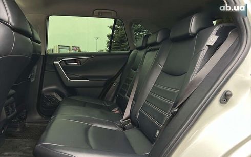 Toyota RAV4 2019 - фото 10