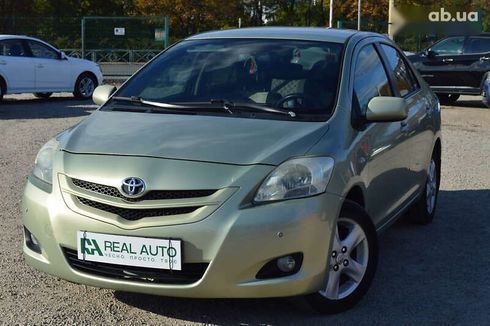 Toyota Yaris 2007 - фото 4