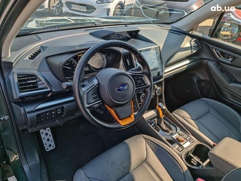 Subaru Forester 2023 зеленый - фото 24