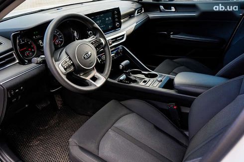 Kia K5 2021 - фото 27