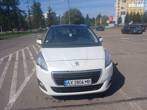 Peugeot 5008 2015 белый - фото 6