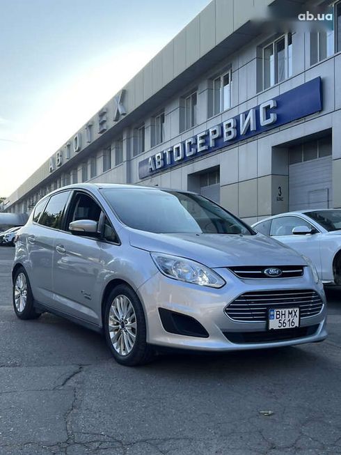 Ford C-Max 2017 - фото 10
