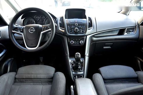 Opel Zafira 2013 - фото 26