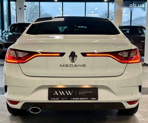 Renault Megane 2018 - фото 14