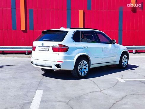 BMW X5 2012 - фото 9
