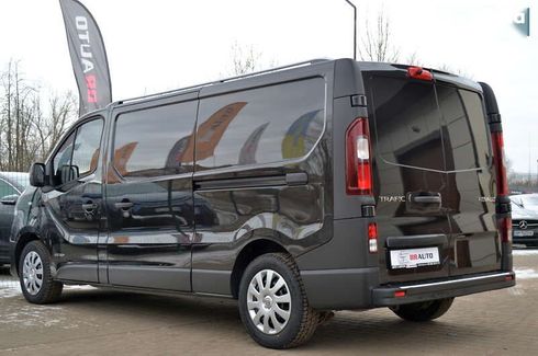 Renault Trafic 2017 - фото 17