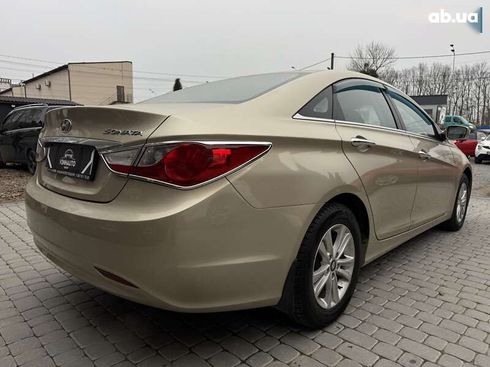 Hyundai Sonata 2010 - фото 14
