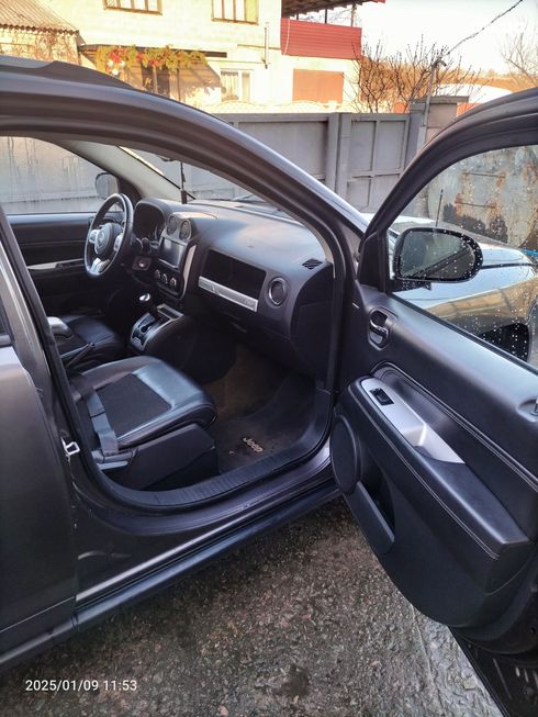 Jeep Compass 2016 серый - фото 9