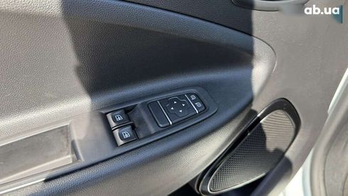Renault Zoe 2021 - фото 14