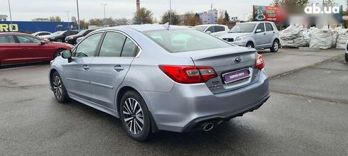 Subaru Legacy 2018 - фото 7