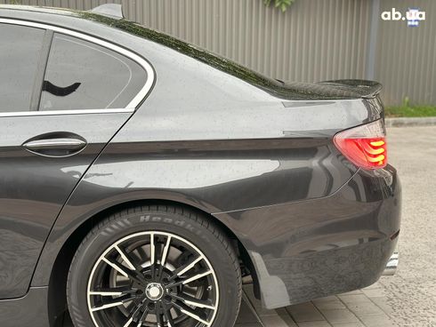 BMW 5 серия 2010 черный - фото 21