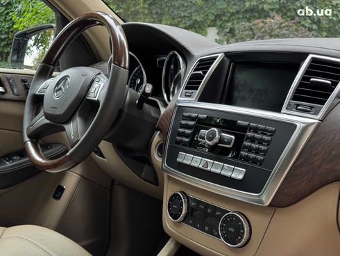 Mercedes-Benz GL-Класс 2015 черный - фото 38