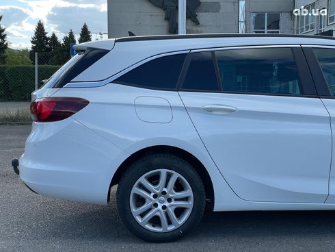 Opel Astra 2018 белый - фото 13