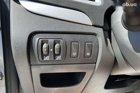 Renault Scenic 2015 - фото 14