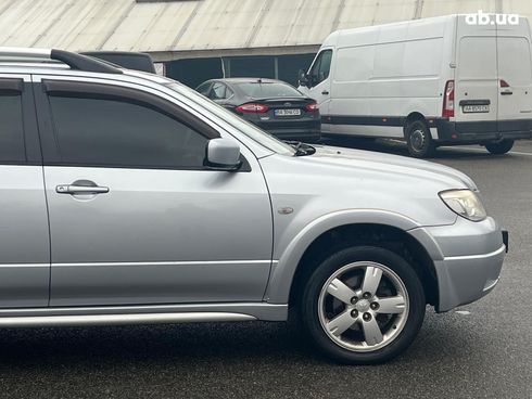 Mitsubishi Outlander 2008 серый - фото 13
