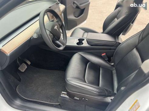 Tesla Model Y 2022 - фото 13