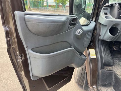 Ford Transit 2011 коричневый - фото 10
