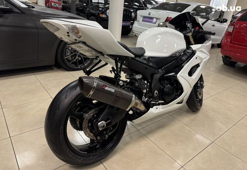 Suzuki GSX-R 2006 белый - фото 4