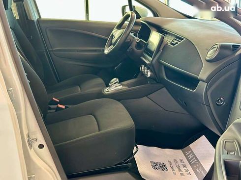 Renault Zoe 2020 - фото 11